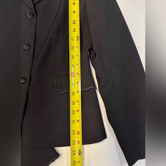 John Meyer black scalloped edge skirt blazer suit size 8 classic formal business - Picture 4 of 14